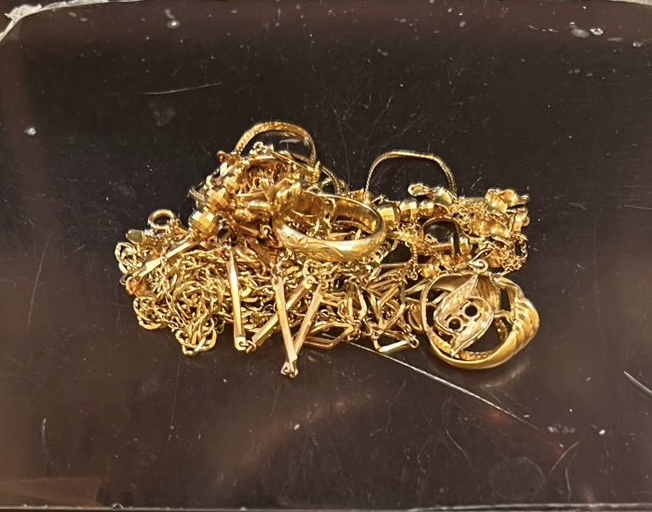 K18　ネックレス　ブレスレット　リング　トップ　金買取　ララルー